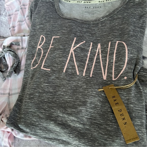 Rae Dunn Jewel Neck Jogger Lt Heather Grey Pale Porcelain Plaid 2pc NWT - Picture 3 of 6